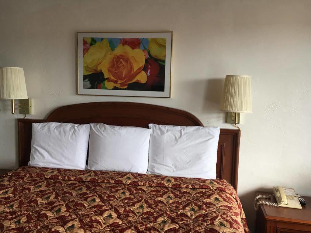 Ramblin Rose Motel คิงแมน ภายนอก รูปภาพ
